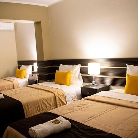 Hotel San Martin ตาราโปโต ภายนอก รูปภาพ